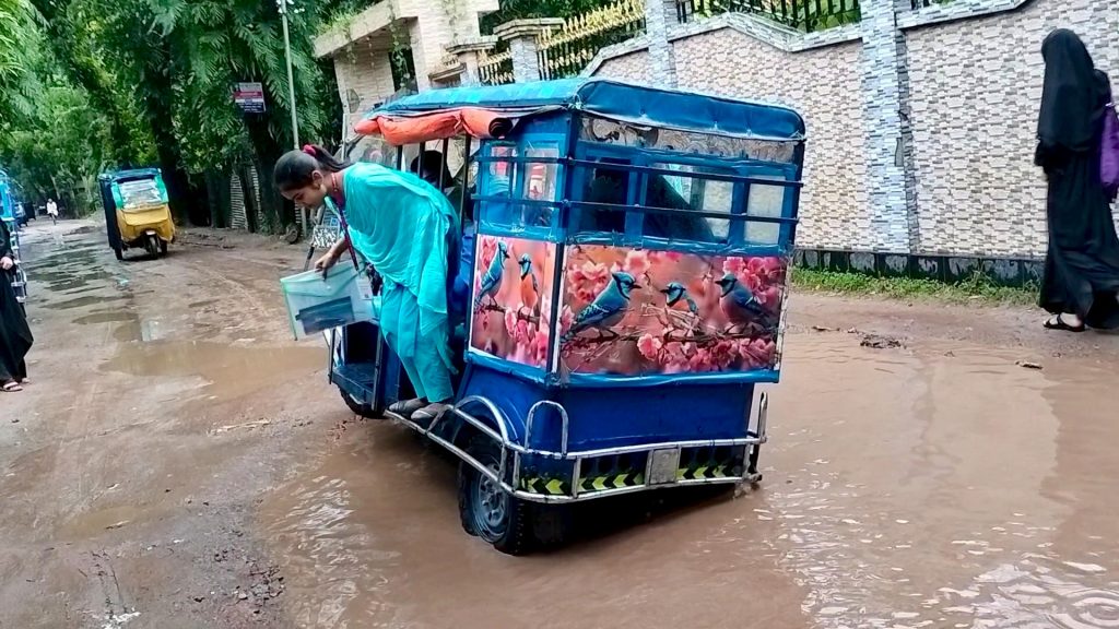 হাইমচরে ৪ কিলোমিটার সড়ক যেনো এক মরণফাঁদ