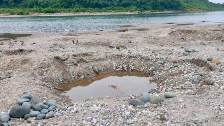 সিলেটের সাদা পাথর এখন শুধুই স্মৃতি, বিলীন হয়ে যাচ্ছে প্রাকৃতিক সৌন্দর্য