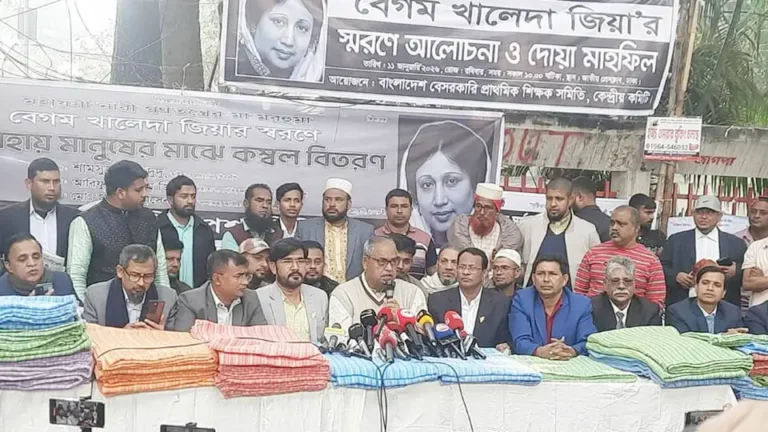 নির্বাচনে কোনও ব্যত্যয় ঘটলে দেশের গণতন্ত্র প্রতিষ্ঠার স্বপ্ন বিঘ্নিত হবে : দুদু