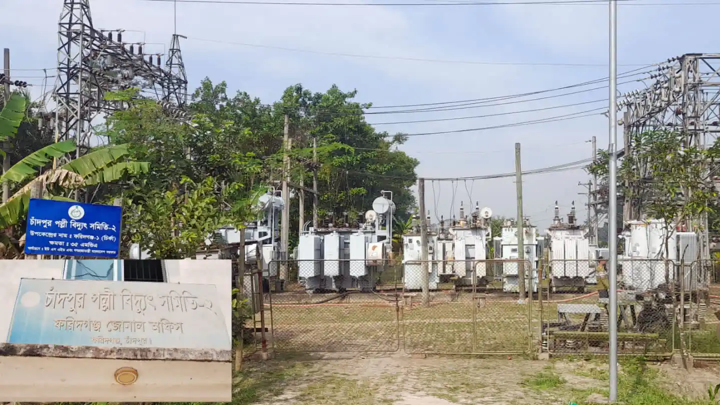 ফরিদগঞ্জে বিদ্যুৎ লোডশেডিংয়ে চরম ভোগান্তিতে সাধারন মানুষ