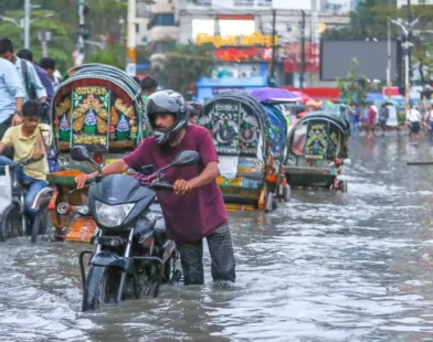 ২৫ মিলিমিটার বৃষ্টিতেই ফের ডুবল চট্টগ্রাম