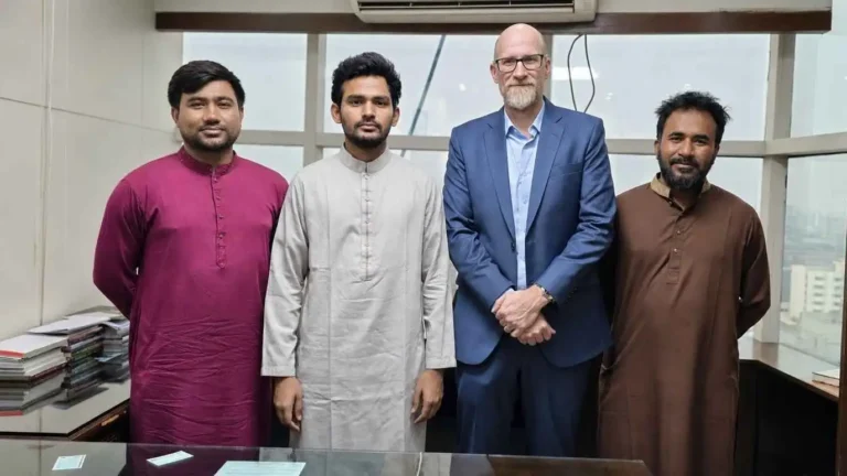 এনসিপির কার্যালয়ে মার্কিন দূতাবাসের কর্মকর্তাদের সৌজন্য সাক্ষাৎ