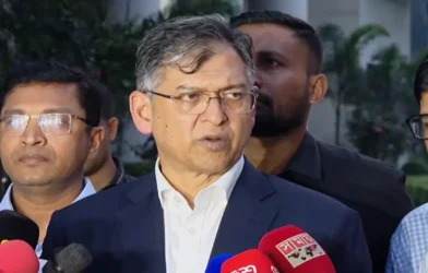 সীমান্তে বিজিবি সর্বোচ্চ সতর্ক অবস্থানে রয়েছে: স্বরাষ্ট্রমন্ত্রী