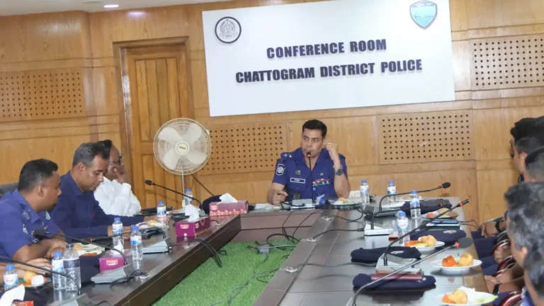 চট্টগ্রামে নবনিযুক্ত পুলিশ সুপার হিসেবে মাসুদ আলমের দায়িত্বভার গ্রহণ