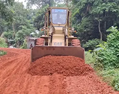 চাঁদপুরে ২০ কোটি টাকার সড়ক প্রকল্পে চরম অনিয়মের অভিযোগ