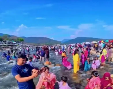 সিলেটের সাদাপাথরে গোসল করতে নেমে চিকিৎসক নিখোঁজ