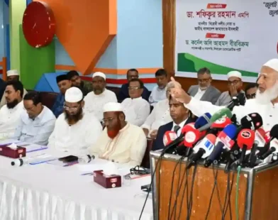 গণভোটের রায় বাস্তবায়নে রাজপথ ও সংসদে আন্দোলনের হুঁশিয়ারি জামায়াত আমিরের