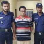 বেনাপোল সীমান্তে ঝিনাইদহ জেলা স্বেচ্ছাসেবক লীগ সভাপতি আটক