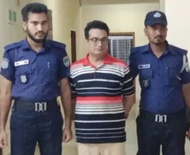 বেনাপোল সীমান্তে ঝিনাইদহ জেলা স্বেচ্ছাসেবক লীগ সভাপতি আটক