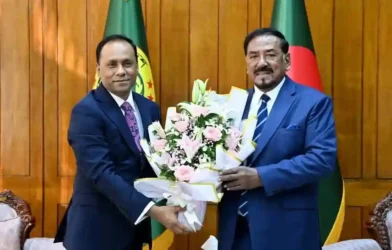 রাষ্ট্রপতির দায়িত্বভার গ্রহণ করলেন স্পীকার হাফিজ উদ্দিন আহমদ