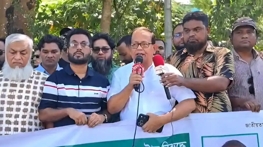 পাটওয়ারীকে যেখানেই পাওয়া যাবে গণধোলাইয়ের নির্দেশ দিলেন বিএনপি নেতা