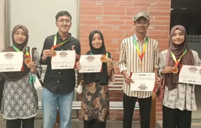 ফিবোনাকির জাতীয় অলিম্পিয়াডে চ্যাম্পিয়ন চাঁদপুরের দল