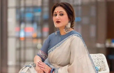 ‘দিদি নম্বর ওয়ান’-এর মঞ্চে কঠিন পরীক্ষার মুখে স্বস্তিকা মুখার্জি, গলায় টান পড়লেও থামছেন না অভিনেত্রী