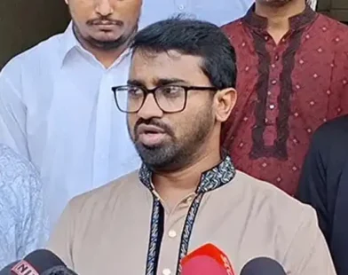 আ.লীগ ফিরলে জামায়াত নেতাদের আবারও ফাঁসি দেবে: রাশেদ খান