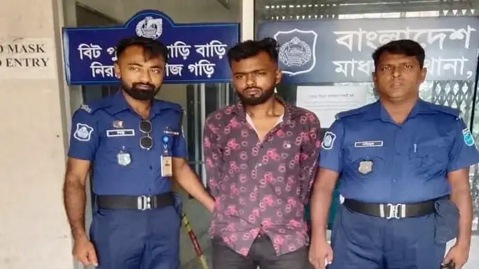 পারিবারিক কলহের জেরে বিষপানে মা ও মেয়ের মৃত্যু, বাবা আটক