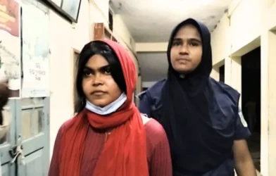 ফ্যামিলি কার্ডের নামে টাকা নেওয়ার অভিযোগে এনসিপি নেত্রী আটক