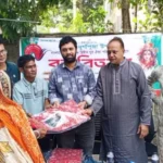 মতলবে অসচ্ছল ও প্রতিবন্ধীদের মাঝে যুব ঐক্য পরিষদের বস্ত্র বিতরণ