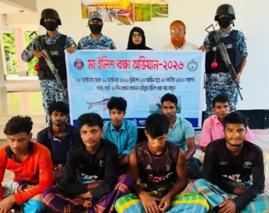 মেঘনায় ইলিশ শিকারের দায়ে ৮ জেলের কারাদন্ড
