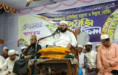 মাদকের বিরুদ্ধে ইশরাকের অবস্থানের সমর্থন করলেও পিস্তল প্রদর্শনের সমালোচনা আব্বাসীর