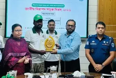চাঁদপুরে জাতীয় নিরাপদ সড়ক দিবস পালিত, ৬ দক্ষ চালককে সম্মাননা