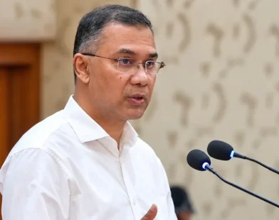 দেশের দ্বিতীয় বৃহত্তম সমুদ্রবন্দর মোংলা বন্দরের সার্বিক পরিচালন কার্যক্রম পরিদর্শন করেছেন প্রধানমন্ত্রী তারেক রহমান।