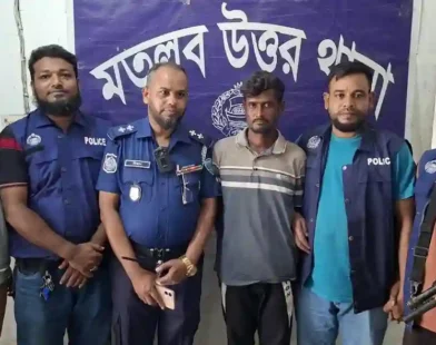 চাঁদপুরে পুলিশের অভিযানে ওয়ান শুটার গানসহ যুবক গ্রেপ্তার